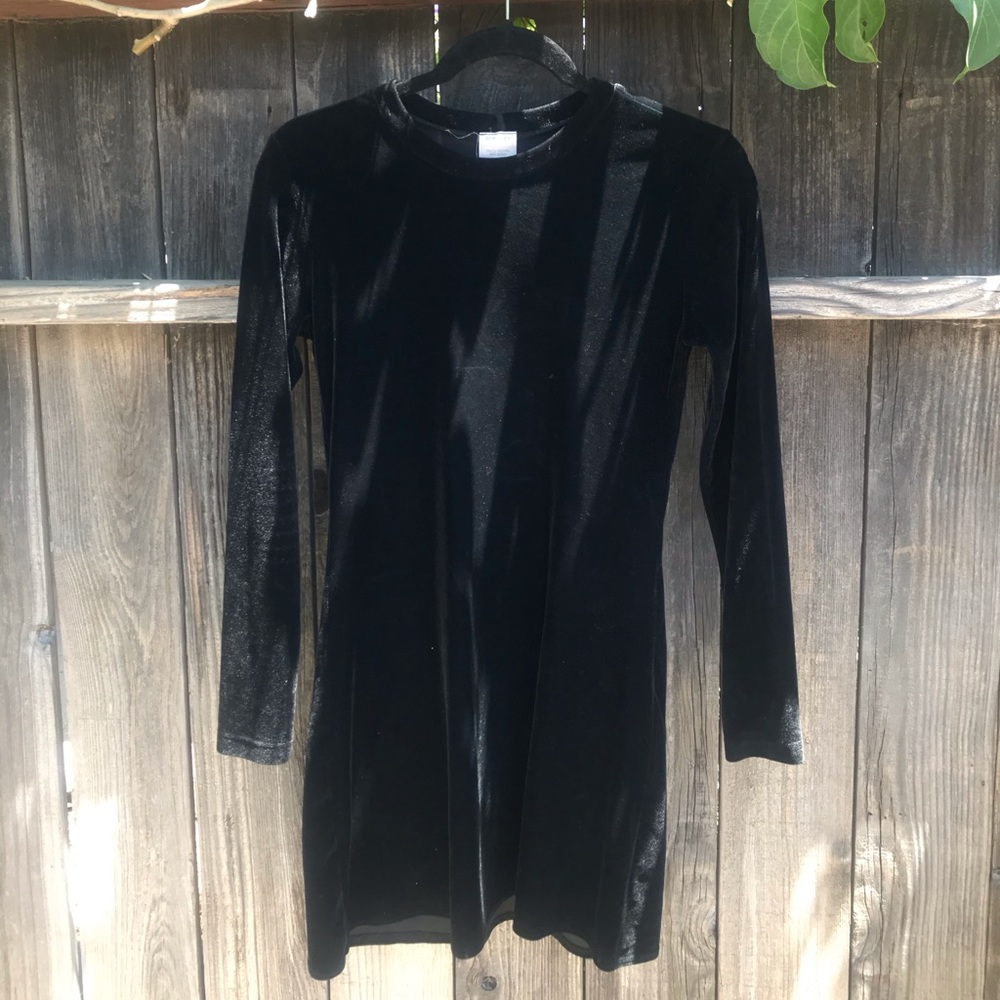 Soft black velvet long sleeve dress | Old Navy (S)